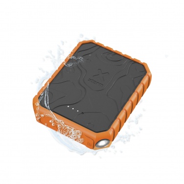 Logotrade Geschäftsgeschenke das Foto: Xtorm XR201 Xtreme 10.000 mAh 20 W QC3.0 wasserdichte, robuste Powerbank mit Taschenlampe