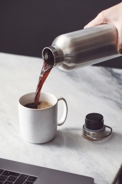 Logotrade Geschäftsgeschenke das Foto: VINGA Miles Thermosflasche 1000 ml