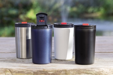 Auslaufsicherer Vakuumbecher mit Verschluss, 300 ml, Anwendungsbild