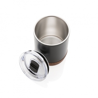 Kleine Vakuum-Kaffeetasse aus RCS rSteel & Kork, Detailansicht, Schwarz (4)
