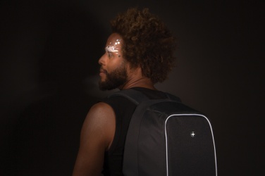 Logotrade Firmengeschenke das Foto: Swiss Peak 15,6" Anti-Diebstahl Laptop-Rucksack