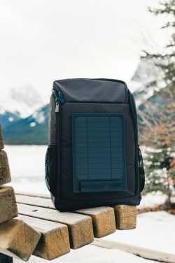 Logotrade Werbegeschenke das Foto: Pedro AWARE™ RPET Deluxe Rucksack mit 5W Solar Panel