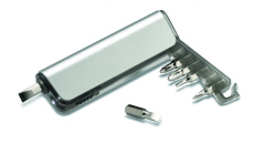 Taschenlampe mit Werkzeug