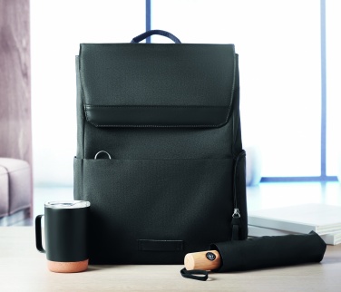 Logotrade werbemittel das Foto: LEEDS 23" Taschenschirm mit Auf-Zu-Automatik aus RPET und Bambusgriff