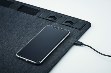 Logotrade werbemittel das Foto: RPET Mousepad 15W Ladesgerät