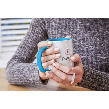 Logotrade Logogeschenke das Foto: Vollfarb-Tasse Colorato 350 ml