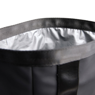 Logotrade Geschäftsgeschenke das Foto: VINGA Baltimore RCS Roll-Top Kühltasche