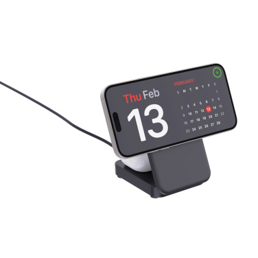 Logotrade Logogeschenke das Foto: Urban Vitamin Arcadia 15W 3in1 Magnet-Charger aus RCS rABS