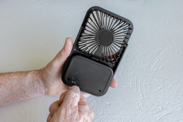 Logotrade Werbeartikel das Foto: Aervina wiederaufladbarer Tischventilator aus RCS rec. ABS