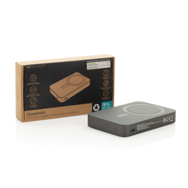 Logotrade Firmengeschenke das Foto: Quantum RCS Ultra-Fast 25W 10.000mAh magnetische Powerbank