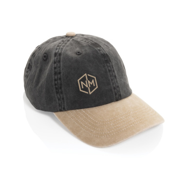 Logotrade Werbeartikel das Foto: BEAU AWARE™ Two-Tone 6-Panel-Cap aus washed Cotton-Twill
