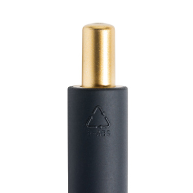 Logotrade Geschäftsgeschenke das Foto: EDGE RCS – dreiseitiger Luxury-Pen