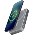 Avis 10.000 mAh RCS Powerbank aus recyceltem Aluminium mit Magnetfunktion , Gunmetal