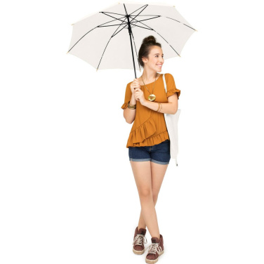 Logotrade werbemittel das Foto: FARE ÖkoBrella AC-Stockschirm mit rPET-Bezug und Holzgriff mit Logo