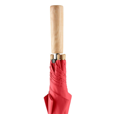 Logotrade Logogeschenke das Foto: FARE ÖkoBrella AC-Stockschirm mit rPET-Bezug und Holzgriff mit Logo