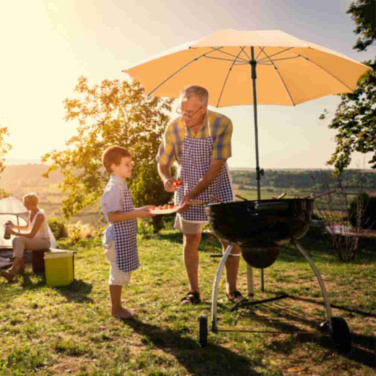 Logotrade werbemittel das Foto: FARE® Sonnenschirm Parasol XL, Ø 235 cm mit Logo
