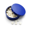 Box mit Pfefferminzbonbons, dunkelblau
