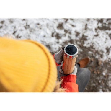 Thermosflasche aus Bambus 500 ml mit Sieb zum Auffangen des Bodensatzes und digitaler Anzeige der Getränketemperatur| Georgia | Georgia, Produktbild (3)