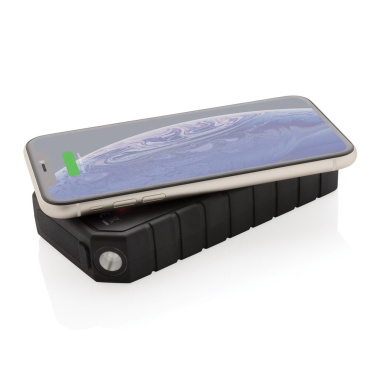 10.000 mAh Solar-Powerbank mit 10W Wireless aus RCS Plastik, Schwarz, Detailansicht (2)