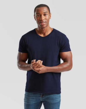 Ikonisches 150 V-Ausschnitt-T-Shirt, schwarz – Fruit of the Loom (3)
