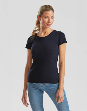 Damen Iconic 195 Ringspun Premium T-Shirt, Preiselbeere – Fruit of the Loom (4)