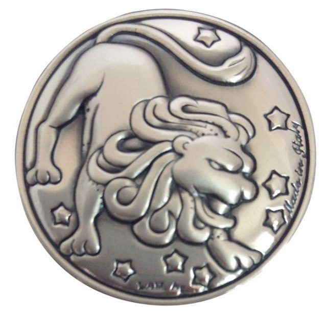 Emblem des Tierkreiszeichens Löwe – Durchmesser 30 mm, Produktbild