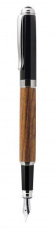 Füllfederhalter aus Holz und schwarzem Metall