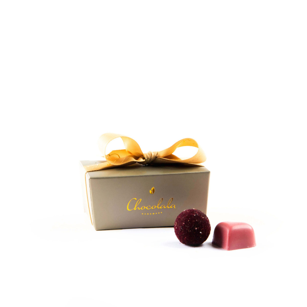 Goldene Schachtel mit sechs Bonbons, Produktbild (1)