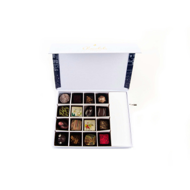 Weihnachtsspieluhr-Pralinenschachtel (Wir wünschen Ihnen ein frohes Weihnachtsfest!) – 16 Pralinen, Produktbild (2)