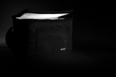 Logotrade promotional merchandise image of: Swiss Peak AWARE™ 1200D deluxe 8 can cooler bag