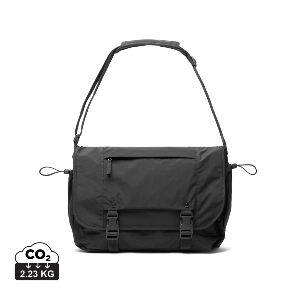 Logo trade promotional giveaways picture of: KENTO URBAN RCS recycled nylon 15.6 inch Messenger