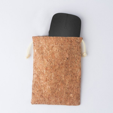 Black INÉ Pokket wireless mouse in a cork drawstring pouch