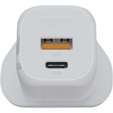 Xtorm XEC035G wall charger – ports close-up