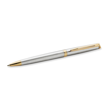 Waterman HEMISPHERE STEEL pen, detail view