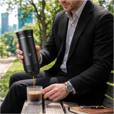 SCX.design D30 TravelPresso coffee maker, product image, Black (1)