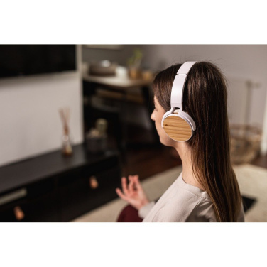 Foldable wireless headphones, bamboo details | Hollie, product image (3)
