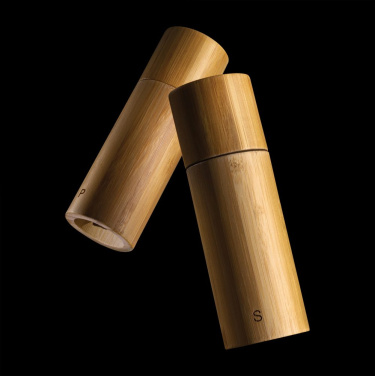 Ukiyo bamboo salt and pepper mill set, brown, lifestyle image