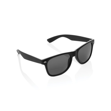 GRS recycled PC plastic sunglasses, black, detail view (1)