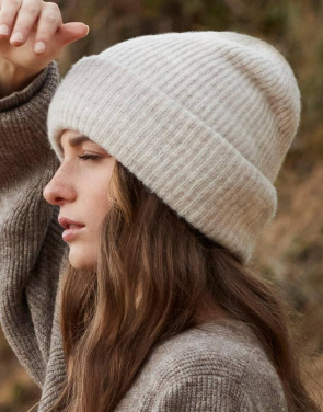 Cosy Ribbed Beanie, Black Marl - Beechfield (2)