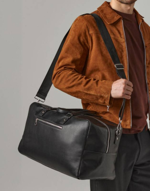 Tailored Luxe Weekender, black – Quadra (2)