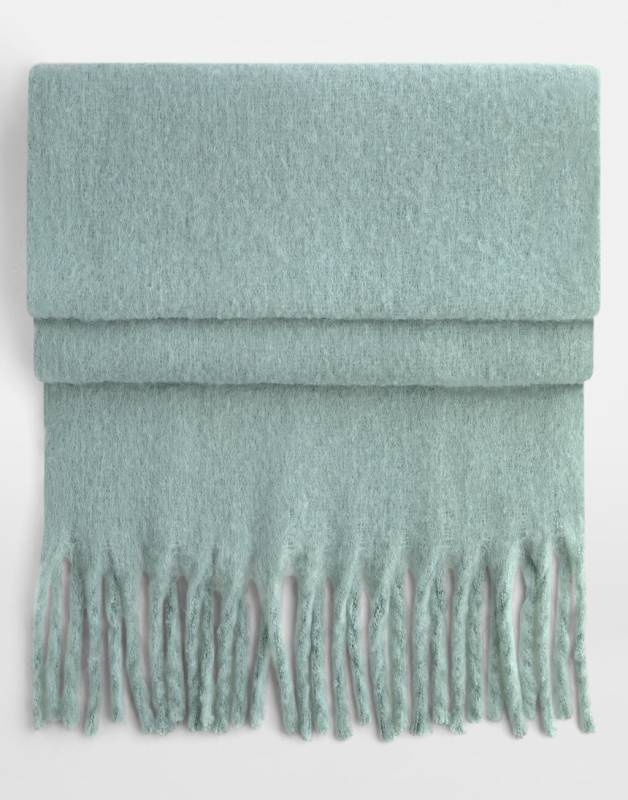Fluffy Scarf, Dusty Green – Beechfield (1)