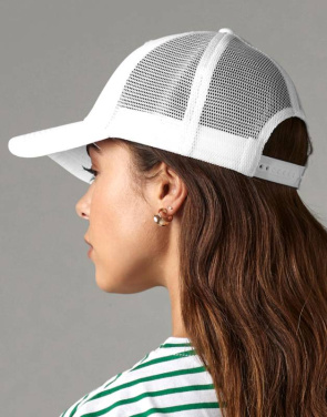Recycled Urbanwear 6 Panel Snapback Trucker, black – Beechfield (3)