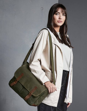 Heritage Waxed Canvas Messenger, Desert Sand – Quadra (4)
