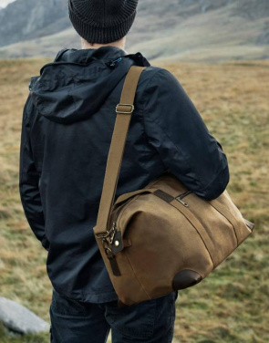 Heritage Waxed Canvas Holdall, black – Quadra (3)