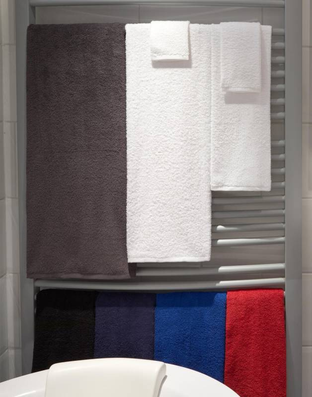 Volga Beach Towel CLASSIC, red – SG Accessories - TOWELS