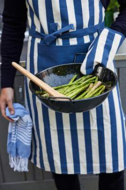 Aron apron & bbq glove set – Sagaform, Blue/Beige (2)