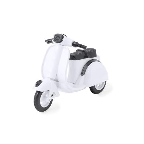 Model Vespak, WHITE – Makito (1)