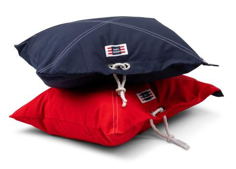 Pillow Cover Falsterbo, Red – Lord Nelson Victory (1)