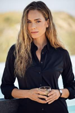 IB132 Interlock Knit Shirt Contemporary Fit Women, White – J.Harvest & Frost (4)