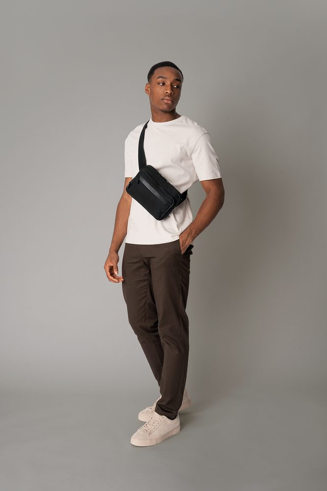 AIRSIDE CROSSBODY BAG, black, product image